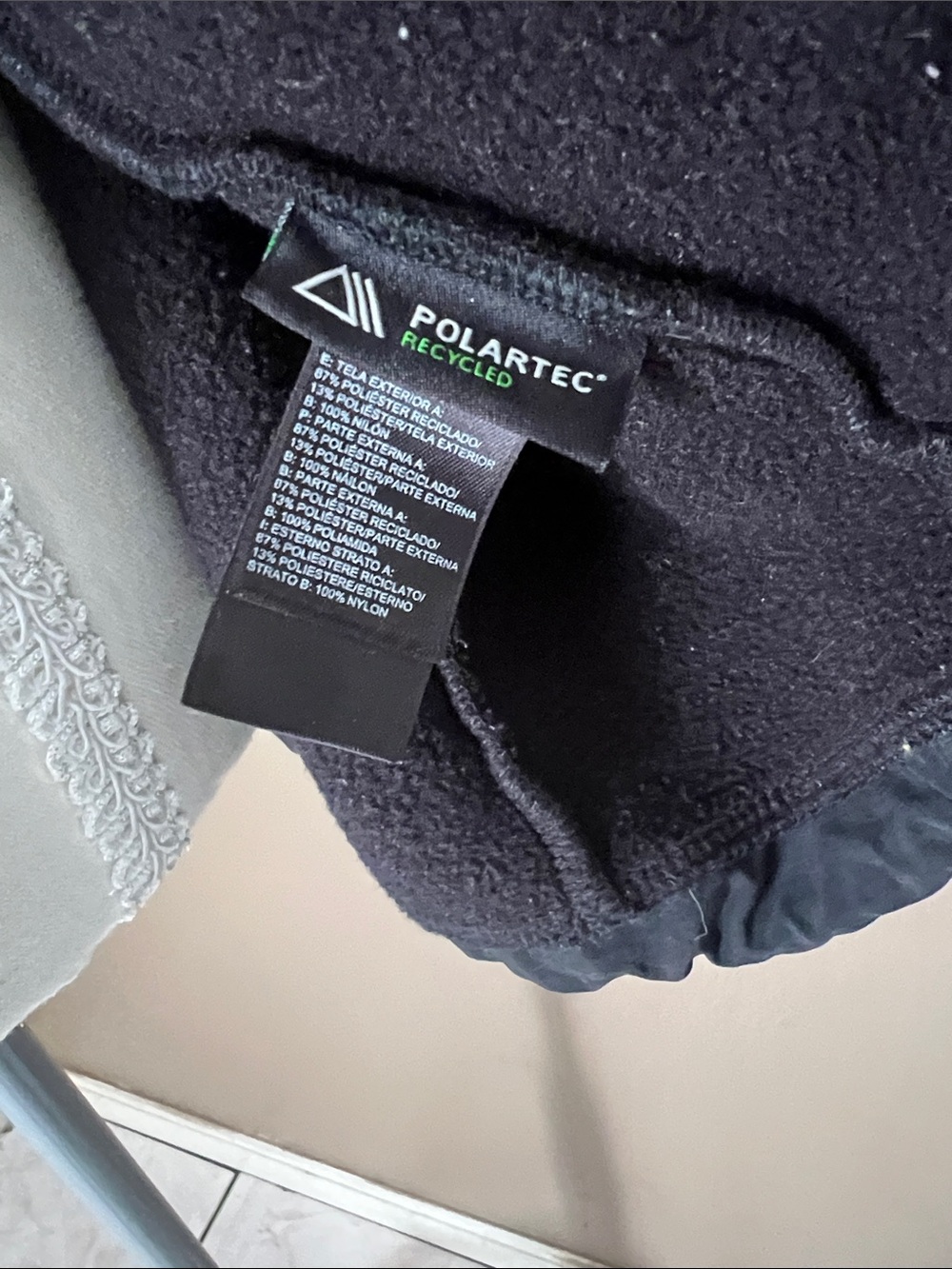 The North Face Black Men's Hybrid Fleece Jacket - Picture 3 of 5